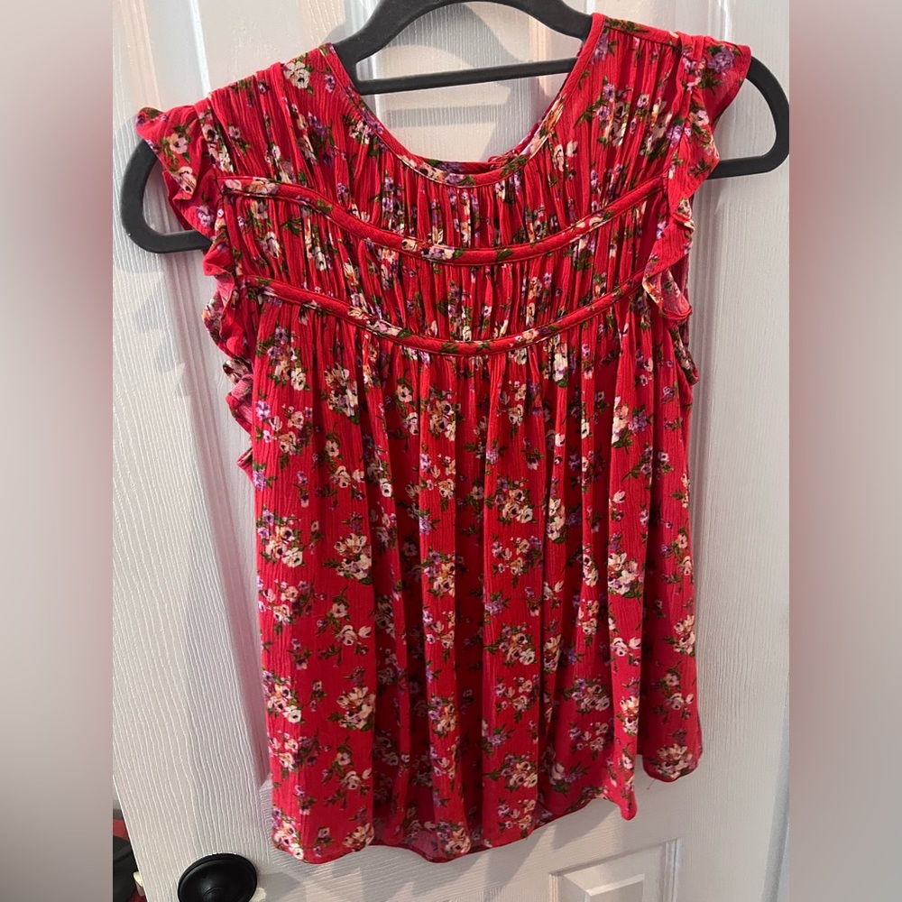 Everleigh Red Floral Top - Size Small